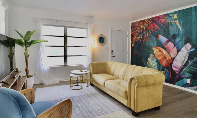 Melbourne Casa | Tropical Getaway! Coral Cottage Melbourne Florida