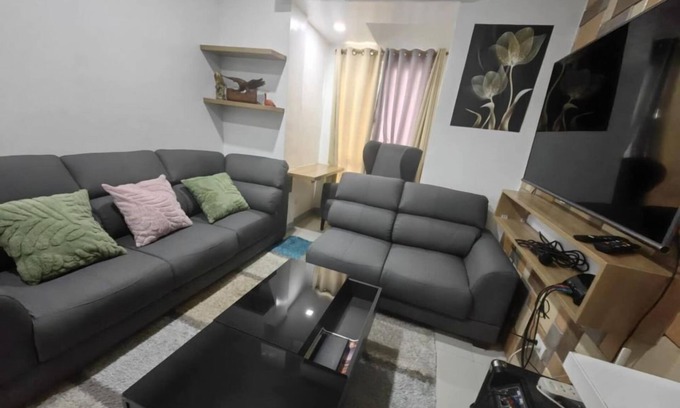 South Triangle Condominio | Relaxing Urban Escape with Swimming Pool
