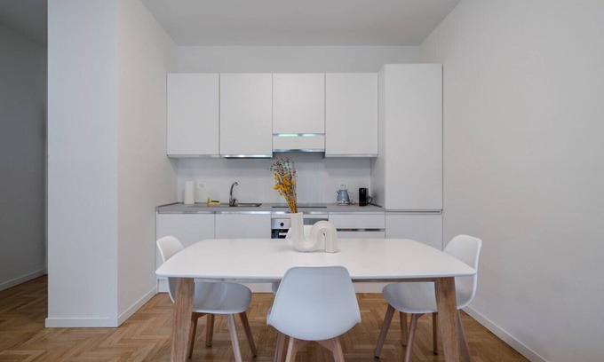 Tre Torri Apartamento | Relstay | CityLife | 2BR