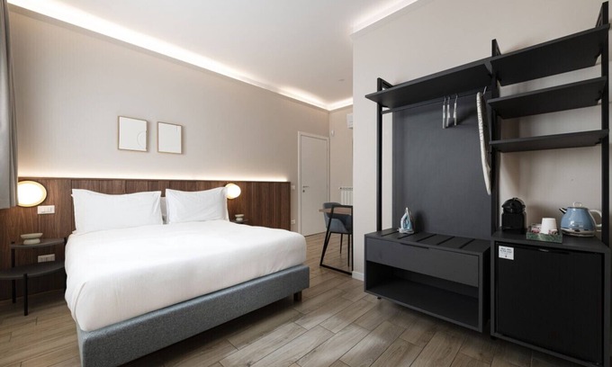 Fiera Condominio | Relstay | Double Room with Private Outdoor Area