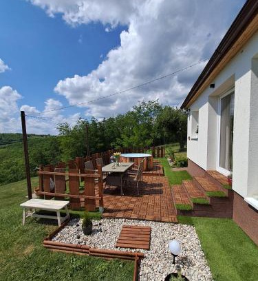 Szekszard Apartamento | Remete Vendégház