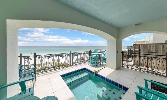Delos Casa | Remodeled Beachfront😎😎 Frangista Delos⛱️⛱️Heated Splash🐠🐠Pool Elevator🐬🐬Beach Serv