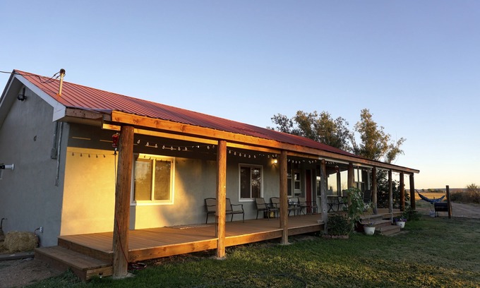 Blanca Casa | Remodeled farmhouse on 110 Acres with mountain views