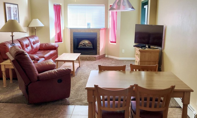 Lead Condominio | Remodeled Fully Furnished Barefoot Resort Condo at Terry Peak South Dakota!