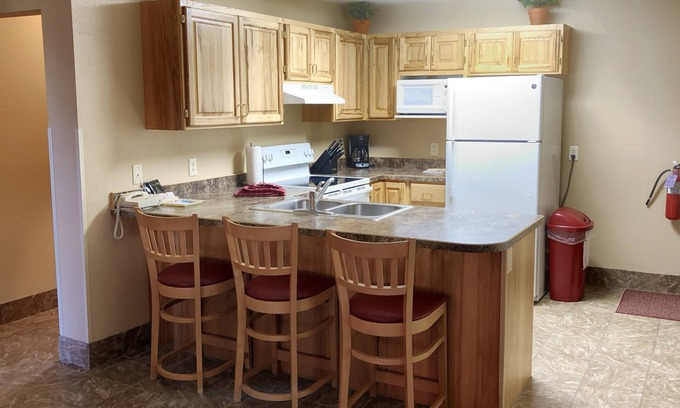 Lead Condominio | Remodeled Fully Furnished Barefoot Resort Condo at Terry Peak!