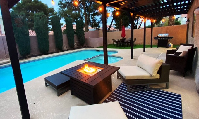 Green Valley Casa | Remodeled Home w/Pool & Hot Tub close to strip!