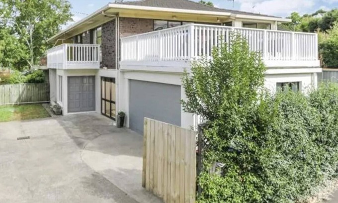 Remuera Casa | Remuera 5 bedroom Holiday House