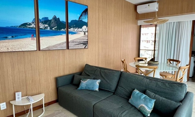 Ipanema Apartamento | Renovated aparthotel located in the vibrant Ipanema district of Rio de Janeiro.