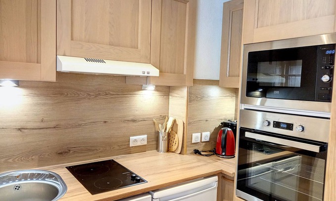 Macot-la-Plagne Apartamento | Apartamento renovado de 2 habitaciones, centro estación, piscina, mascotas permitidas