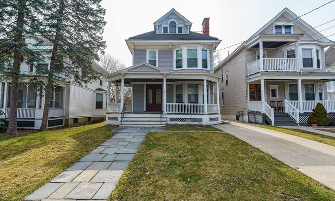 Albany Apartamento | Renovated 3br/2ba, close to Alb Med & St. Petes.