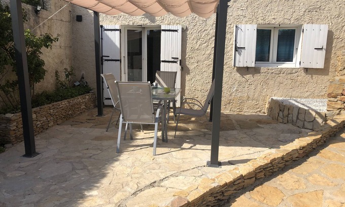 Carnoux-en-Provence Apartamento | Apartamento con terraza al sur, en zona verde muy tranquila, cerca de playas y calas de Cassis