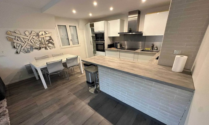 Deauville City Centre Apartamento | Apartamento reformado para 6 personas, piscina y tenis