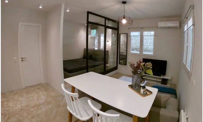 Kifisia Apartamento | Renovated apartment in Kifissia Center near Metro