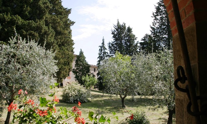 Scheggia Apartamento | Cinghiale Apt 3bd / 2bt en la antigua granja toscana con piscina compartida