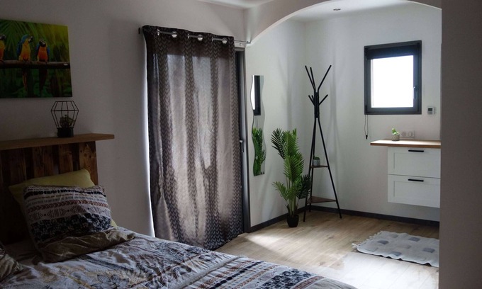 Auga Casa | Renovated Béarnaise barn. In the countryside, 20 min from Pau. Ideal for families