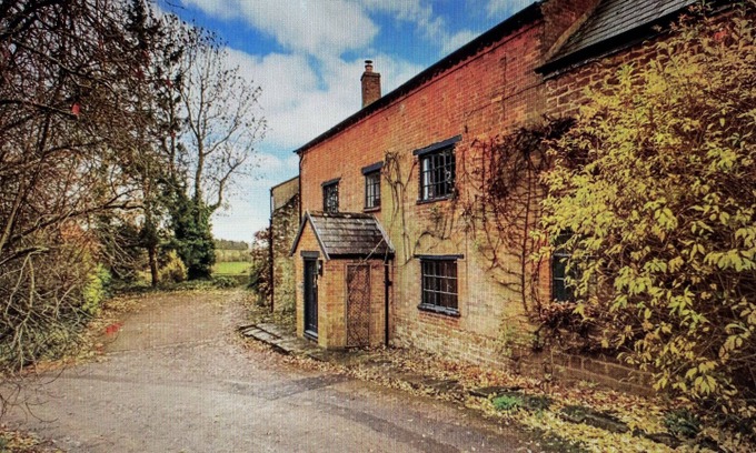 Wroxton Otro | Renovated beauty: Games Barn & lounge with log burner. 20min to Soho Farmhouse.