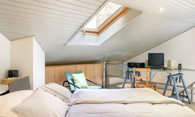 Mala Strana Apartamento | Renovated bohemian loft apartment near Prague Castle