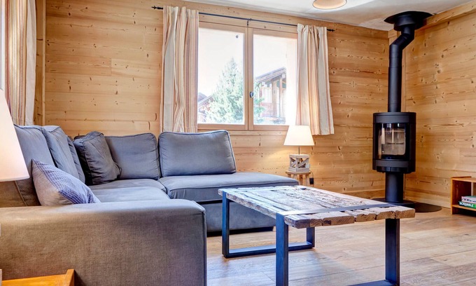 Le Praz Apartamento | Chalet renovado, 3 habitaciones, a 5 min de los remontes, estufa, parking, admite mascotas