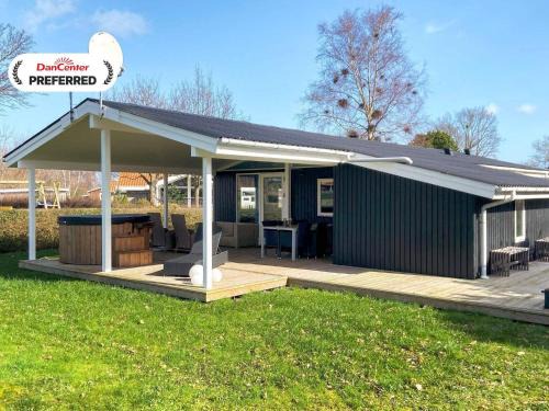Juelsminde Casa | Renovated Cottage in Juelsminde - By Traum Ferienwohnungen