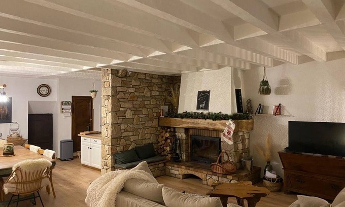 Villard-de-Lans Casa | Casa Rural Renovada Vercors: Chimenea, Parking, Jardín Cerca de Pistas