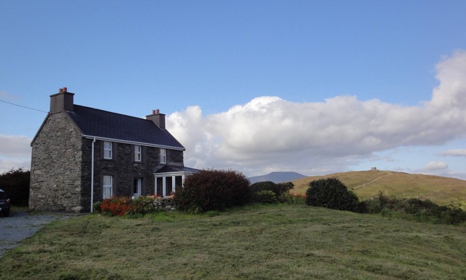 Bere Island Casa | Casa de campo renovada con una vista despejada del Atlántico