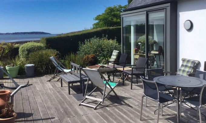 Plouezoch Casa | Renovated fisherman's house - Sunset on the terrace