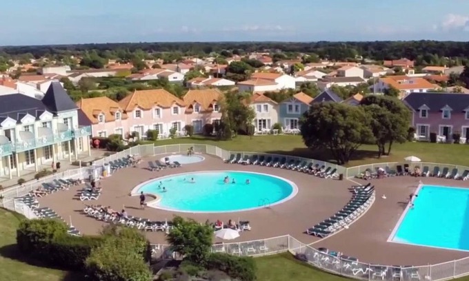 Bourgenay Casa | Renovated house in a 4/5 person vacation home in Port Bourgenay-Talmont