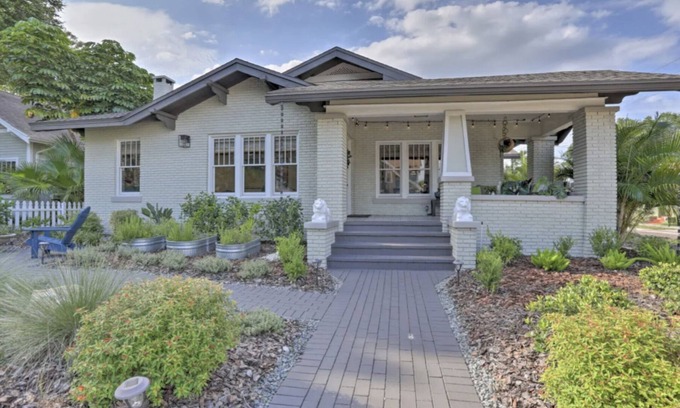 Historic Old Northeast Casa | Renovated Historic Northeast Home walking distance to DWTN St. Pete & Water