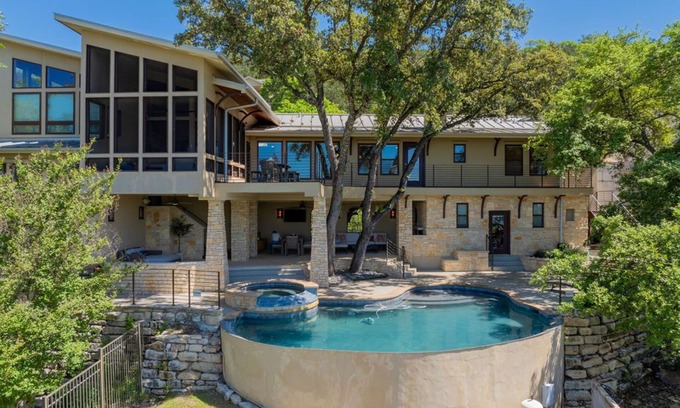 Lago Vista Casa | ♛ WalkerVR LAKE TRAVIS ESCAPE- * NUEVO * Piscina, jacuzzi, acceso a la rampa para botes.