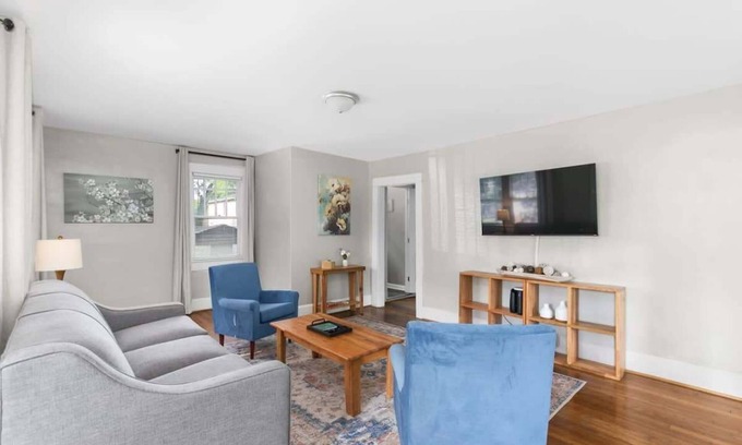Birmingham Casa | Renovated! Mins to BHM CrossPlex-Central Park Chic