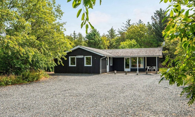 Henne Casa | Refugio renovado con piscina -- By Traum Ferienwohnungen