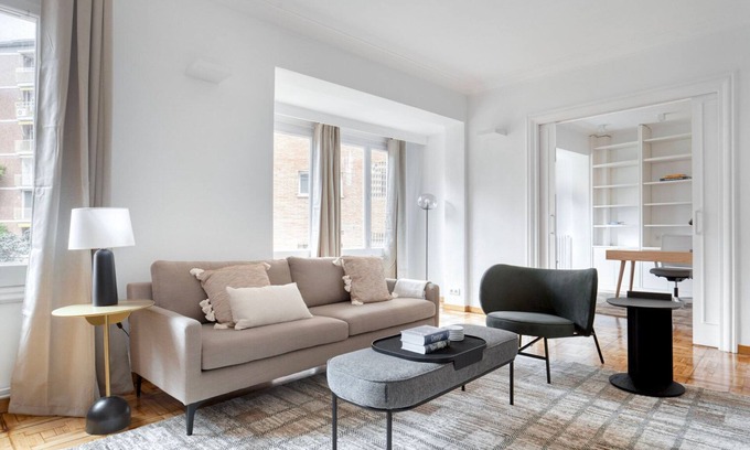 Sant Gervasi Apartamento | Renovated Sarrià-Sant Gervasi 4BR, by Blueground