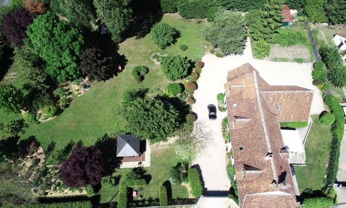 Cheverny Casa | Renovated Solognese farmhouse with jacuzzi, sauna, BBQ, 8 rooms, 4 bedrooms