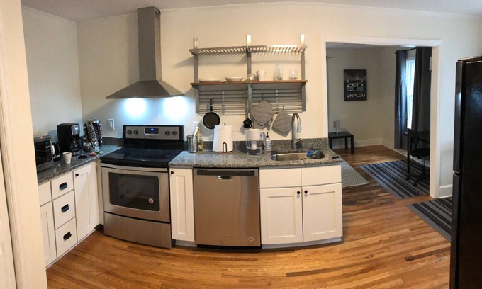 East Durham Apartamento | Renovated Space Close to Downtown - A