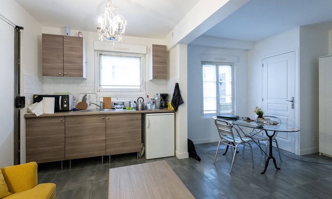 Notre-Dame Apartamento | Estudio renovado, cómodo, tranquilo, en el centro, a 10 'a pie del castillo