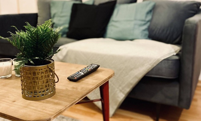 Andreasvorstadt Apartamento | Renovated studio with balcony, WiFi, Netflix & kitchen near the city
