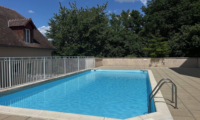 La Roche-Posay Apartamento | T2 renovado con piscina climatizada cerca de Thermas, estacionamiento y WIFI
