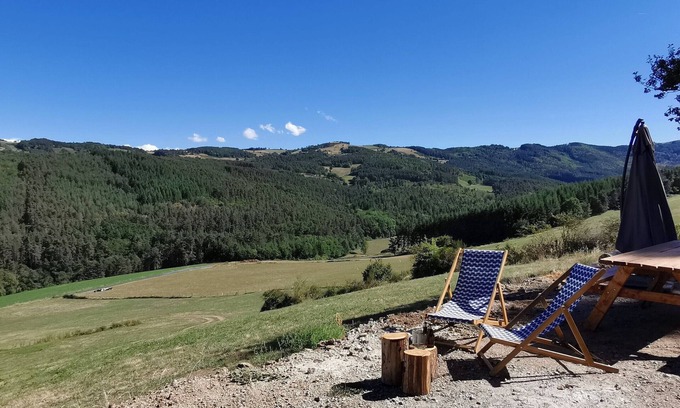 Langeac Cabaña | Casa de viña renovada en Langeac, naturaleza y senderismo