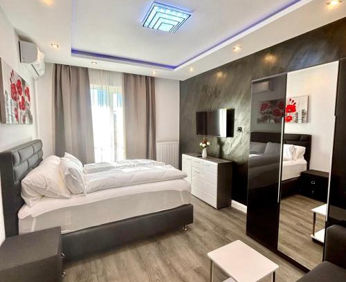 Mitte Apartamento | Renovierte und klimatisierte 70qm City-Wohnung mit Balkon