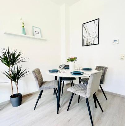 Andreasvorstadt Apartamento | Renoviertes Apartment in zentraler Lage - WLAN, Smart-TV, Küche, Balkon und Queensize-Bett für 4 Gäste