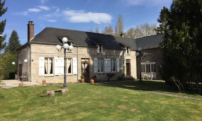 Saint-Mards-en-Othe Casa | Alquilo casa 6/8 plazas saint Mards en Othe con piscina de tenis