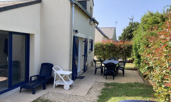 Saint-Gildas-de-Rhuys Casa | Rent Independent House 60 m2 With Garden, Near Beaches