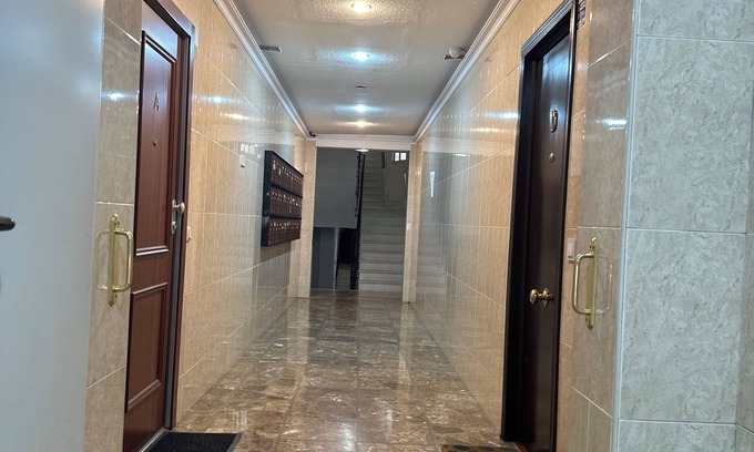 Las Acacias Apartamento | Rent studio only for tourists near downtown madrid