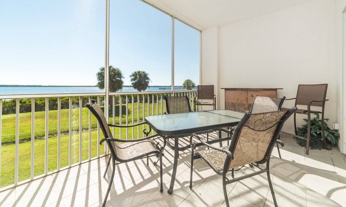 Port Charlotte Villa | Rent this Luxury 5 Star Villa on Charlotte Harbor, Charlotte County Villa 1012