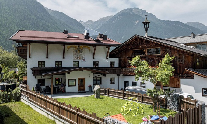 Umhausen Casa | Alquiler Ban Brösign - idilio vacaciones con estilo y confort moderno