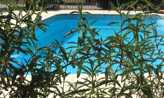 Lesparre-Medoc Cabaña | Con piscina entre las playas del océano y viñedos famosos