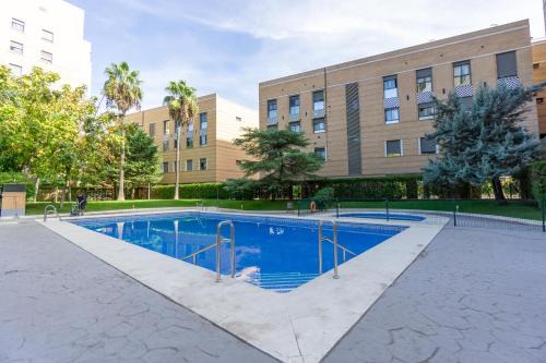 Doctor Barraquer-Grupo Renfe-Policlinico Apartamento | RentalSevilla Concejal Alberto Jiménez-Becerril