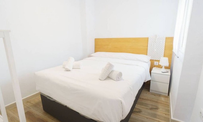 San Julian Apartamento | Bonito apartamento en San Julian by RentalSevilla