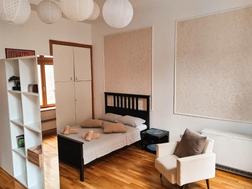 Stari Grad Apartamento | Republic Square Studio
