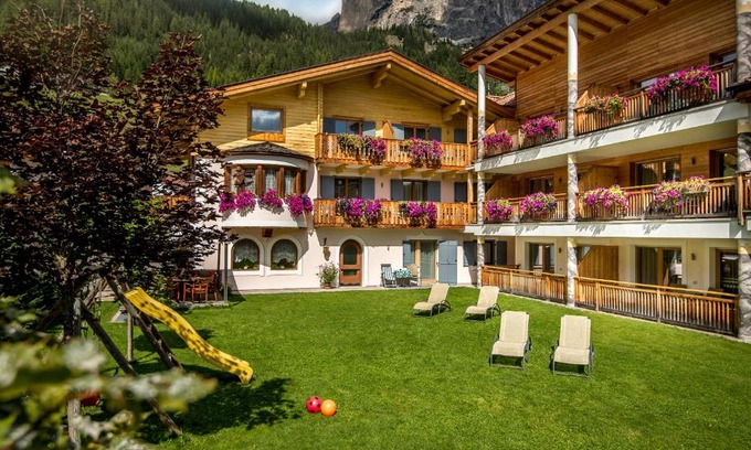 Corvara in Badia Apartamento | Residence Angelika